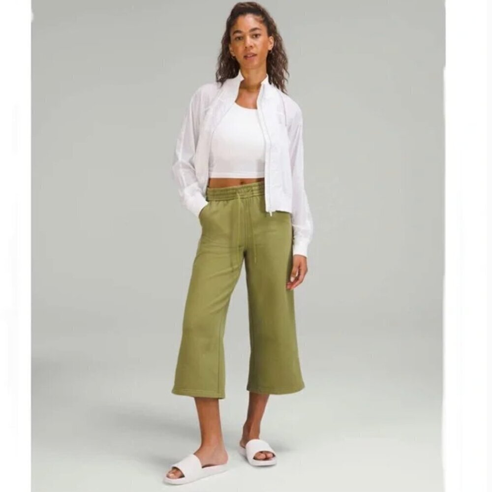 Lululemon High Rise Wide Leg Crop Loungeful Pants Sz 6 - Picture 2 of 7
